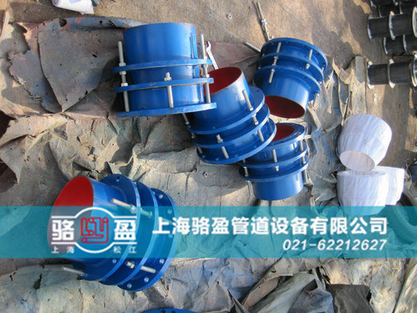 香港機場大嶼山鋼制伸縮器現(xiàn)場安裝